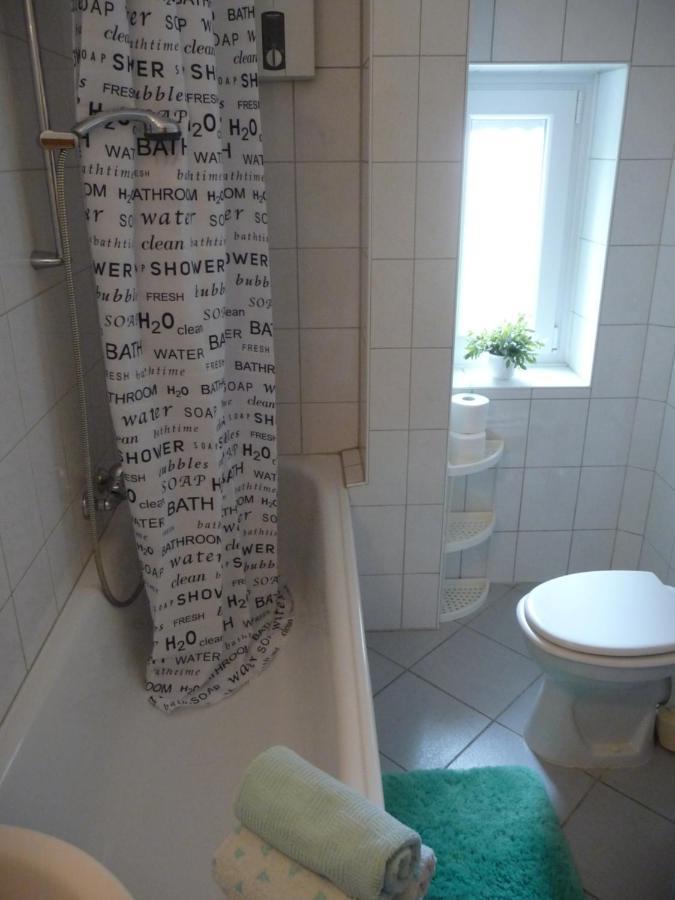 feelathome Essen Buitenkant foto