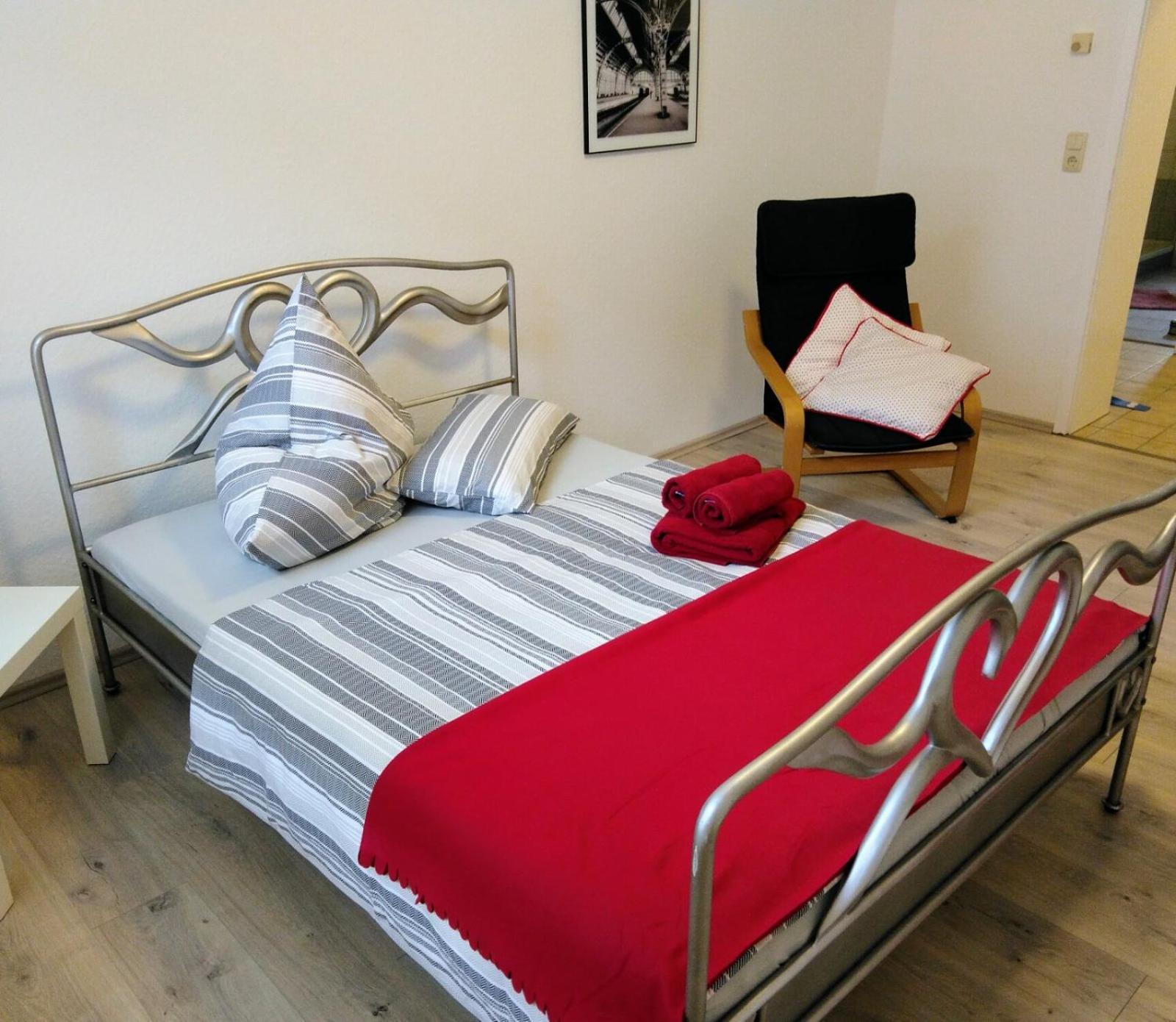 feelathome Essen Buitenkant foto